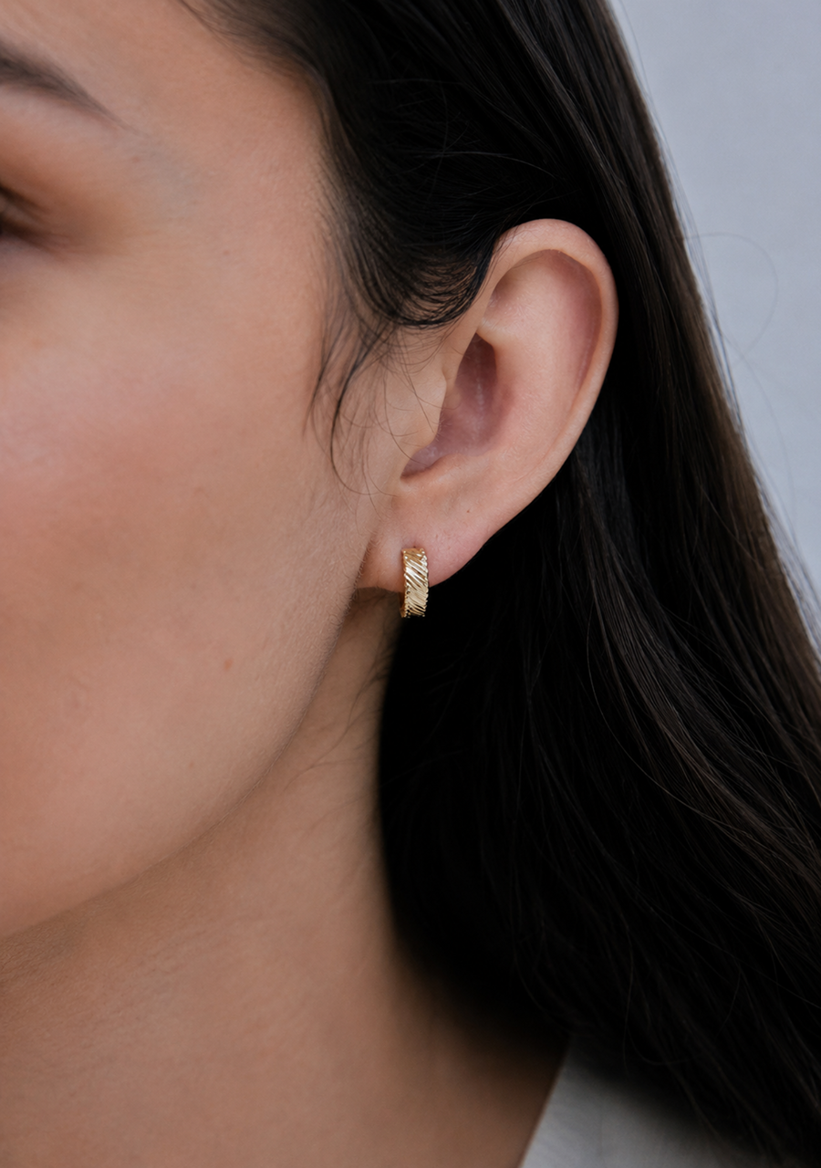 9ct Yellow Gold 3.80mm Diagonal faceted Small Hoop Earrings