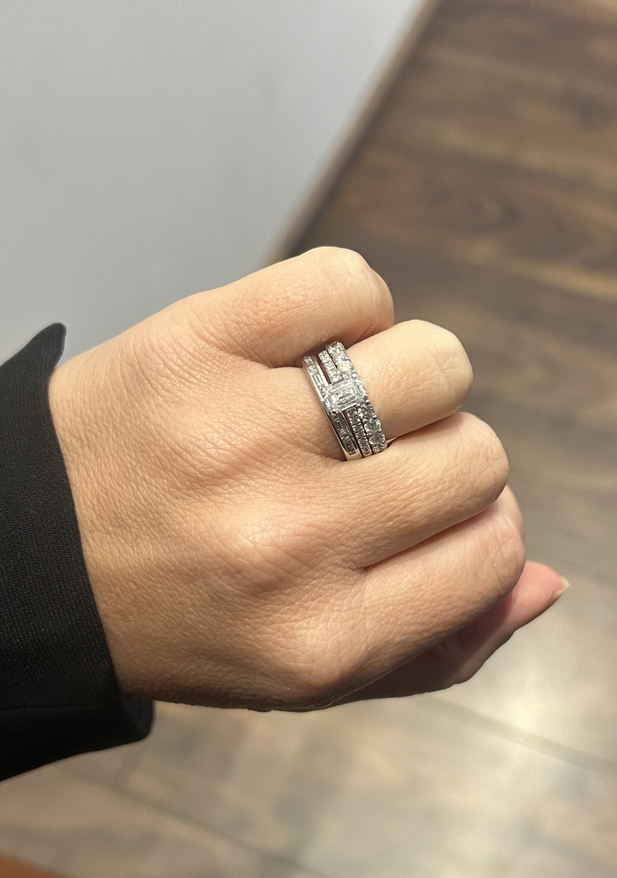 18ct white gold Baguette and Princess cut Diamond channel set band ring