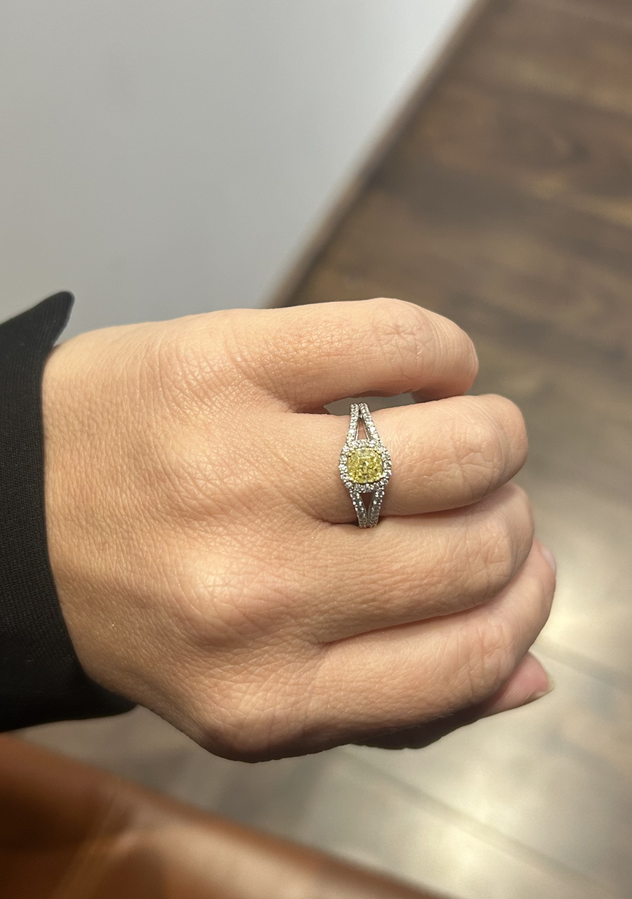 18ct White Gold Yellow Cushion Diamond Halo Ring