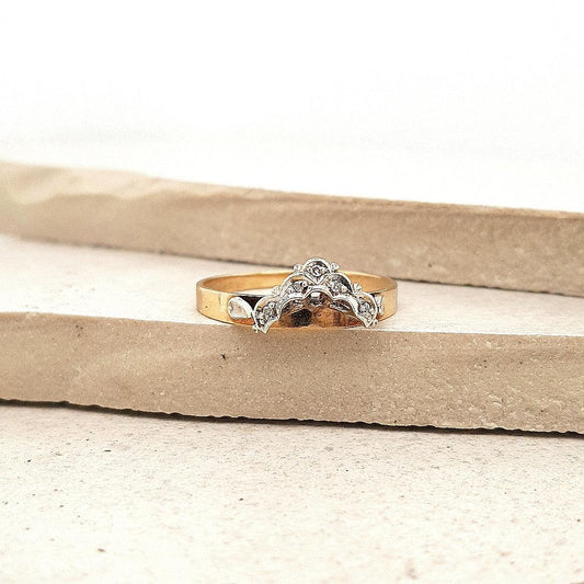 Estate 9ct Yellow Gold Diamond Curved Ring